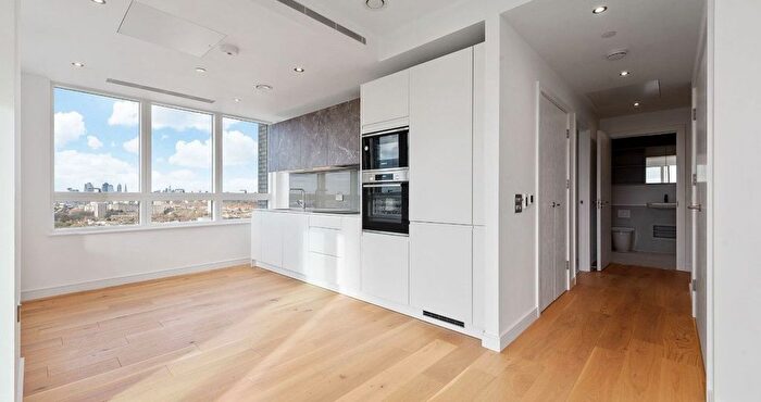 2 Bedroom Flat To Rent In Duval House, Grant Road, London, SW11