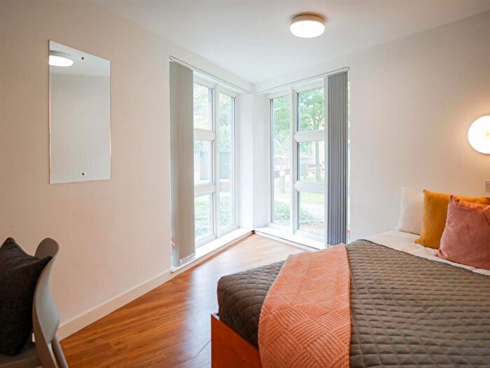 Studio To Rent In Cowley Bridge Road, Exeter, EX4