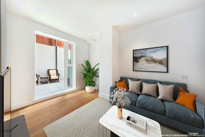 2 Bedroom Flat To Rent In Logan House, Logan Place, W8