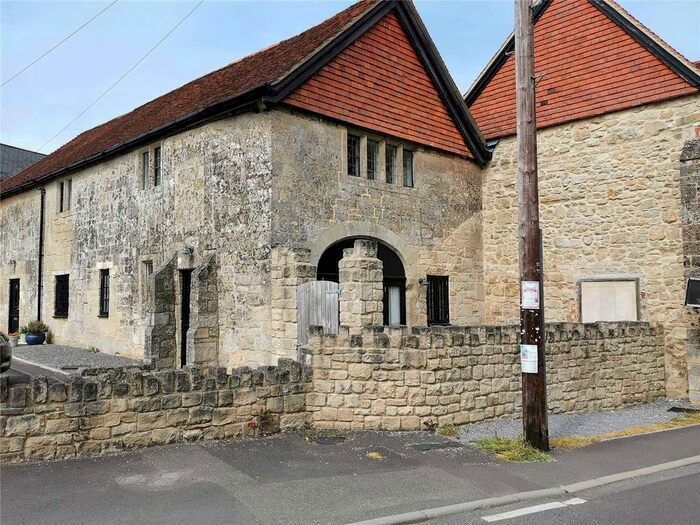 1 Bedroom Maisonette To Rent In The Crown, Tisbury, Salisbury, Wilts, SP3