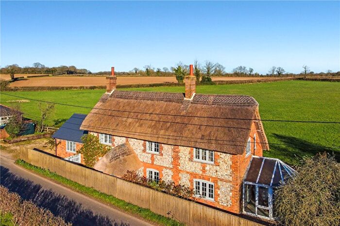 4 Bedroom Detached House For Sale In Clanville, Andover, Hampshire, SP11