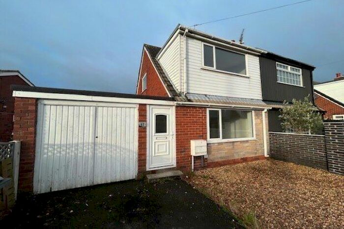 2 Bedroom Semi-Detached House To Rent In Ullswater Close, Poulton-Le-Fylde, FY6