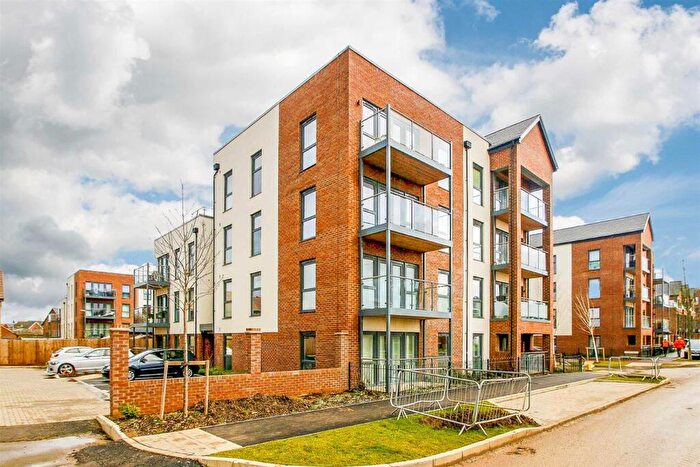 1 Bedroom Apartment For Sale In Gambit Avenue, Oakgrove, Milton Keynes, MK10