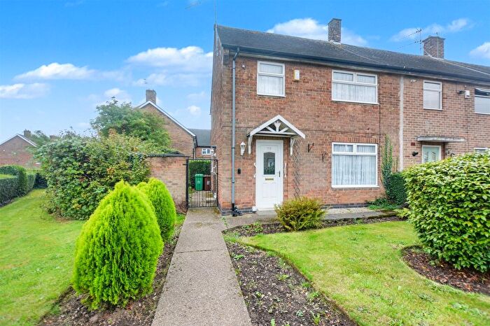 3 Bedroom Semi-detached House For Sale In Chisholm Way, Nottingham, NG5