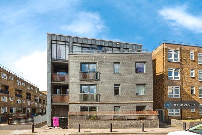 3 Bedroom Flat To Rent In Headlam Street, London, E1