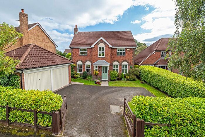 4 Bedroom Detached House For Sale In Stonehill Close, Appleton, WA4