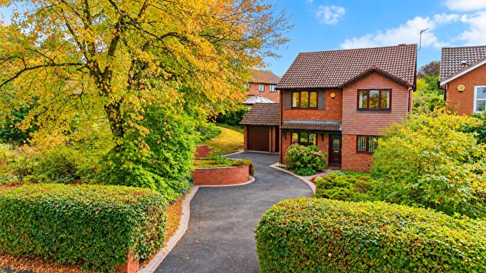 4 Bedroom Detached House For Sale In Bournville Lane, Bournville, Birmingham, B30