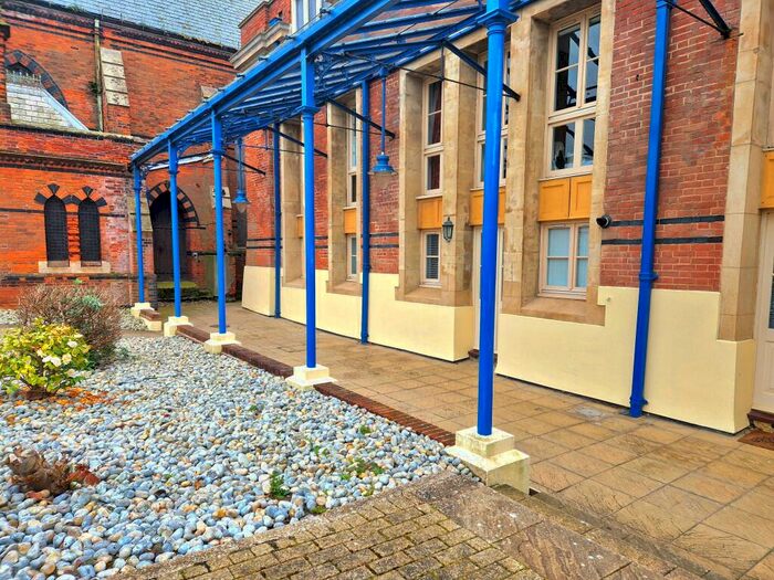 1 Bedroom Apartment To Rent In Canterbury Road, Margate, CT9