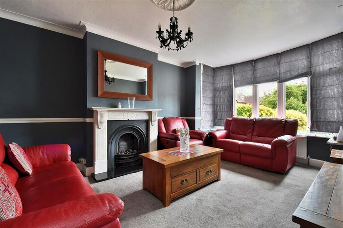 3 Bedroom Semi-Detached House To Rent In Sevenoaks Road, Orpington, BR6