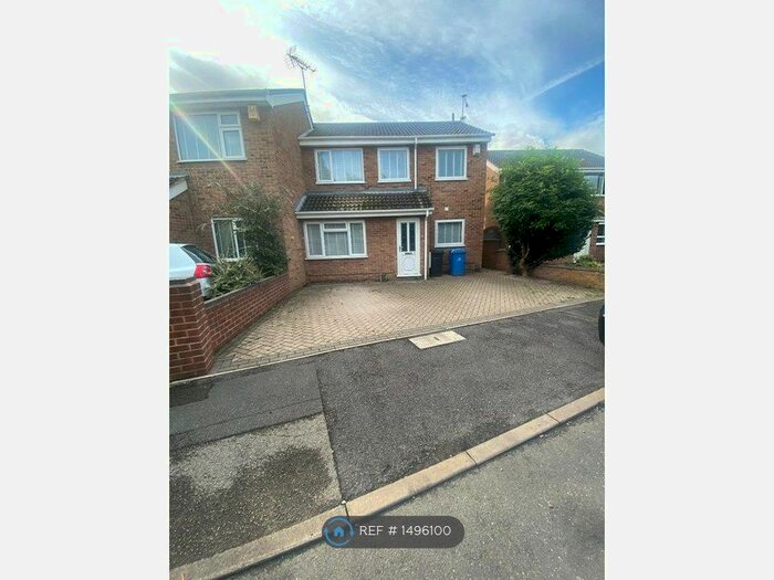 3 Bedroom Semi-Detached House To Rent In Bridle Close, Chellaston, Derby, DE73