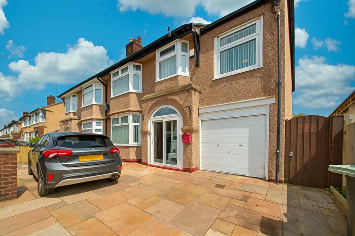 4 Bedroom Semi-Detached House For Sale In Bangor Road, Wallasey, CH45