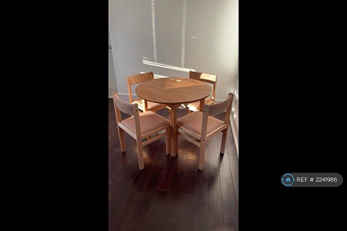 2 Bedroom Flat To Rent In Clepington Road, Dundee, DD3