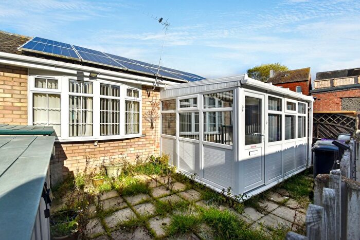 2 Bedroom Bungalow For Sale In Langton Court, Skegness, PE25