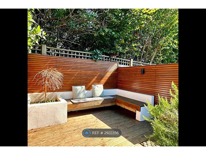 2 Bedroom Maisonette To Rent In Leamington Villas, London, SE13