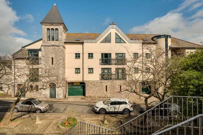 1 Bedroom Flat To Rent In Castle Street, The Barbican, Plymouth, PL1