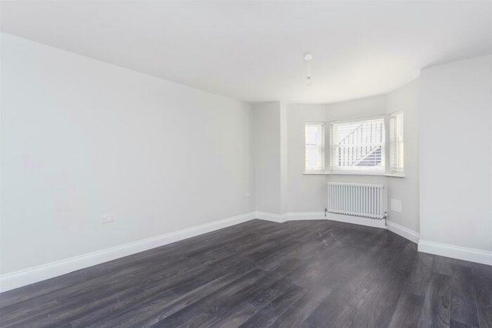 1 Bedroom Flat To Rent In Evering Road, N16
