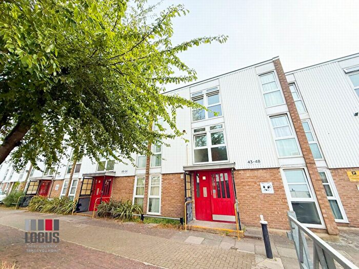 1 Bedroom Flat To Rent In Leabank View, Grovelands Road, London, N15