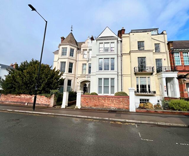 1 Bedroom Flat To Rent In Holly Walk, Leamington Spa, CV32