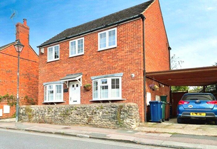 3 Bedroom Detached House For Sale In Godstow Road, Wolvercote, Oxford, OX2