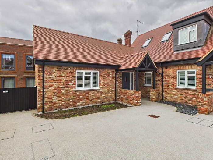 2 Bedroom Mews For Sale In Graylands Estate, Horsham, West Sussex., RH12
