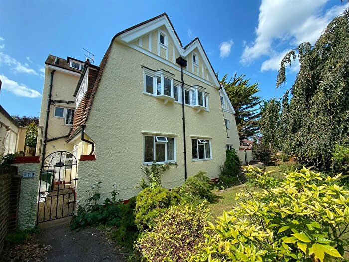 2 Bedroom Flat To Rent In Dyke Road, Hove, BN3