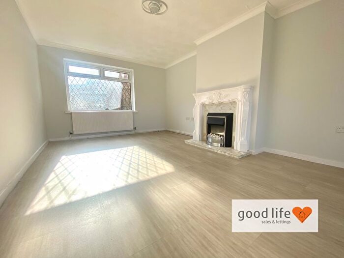 3 Bedroom Semi-Detached House To Rent In Gleneagles Road, Grindon, Sunderland, SR4