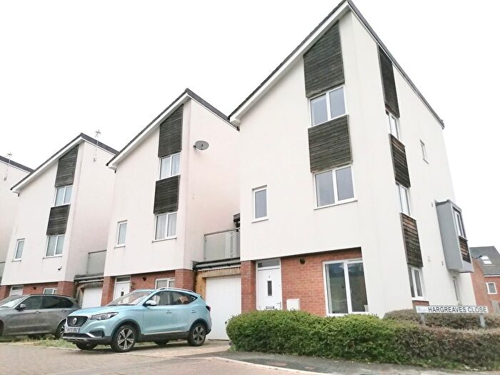 4 Bedroom Property To Rent In Hargreaves Close, Basingstoke, RG24