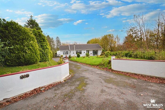 3 Bedroom Detached Bungalow For Sale In North Road, Whitland, SA34