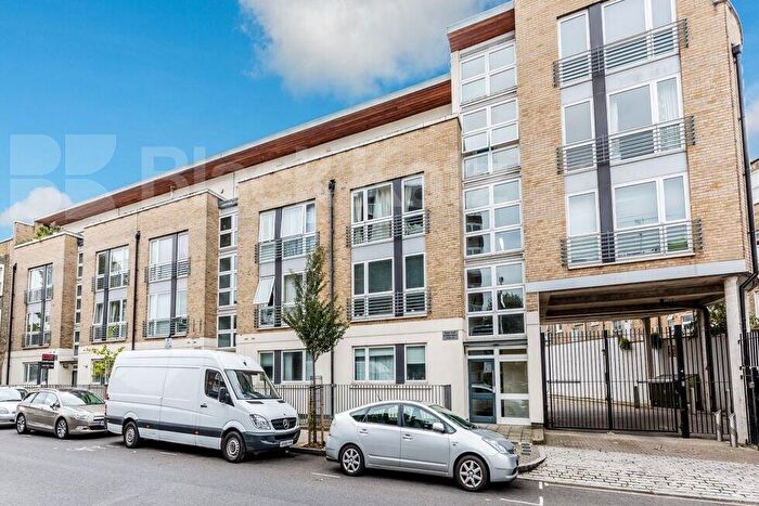 2 Bedroom Flat To Rent In Roman Way, Caledonian Road, N7