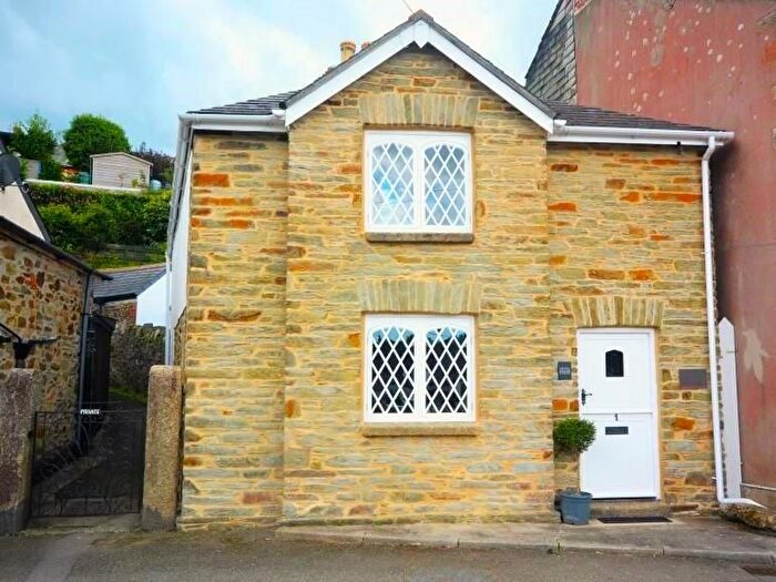 1 Bedroom Detached House To Rent In Mill Hill, Lostwithiel, PL22