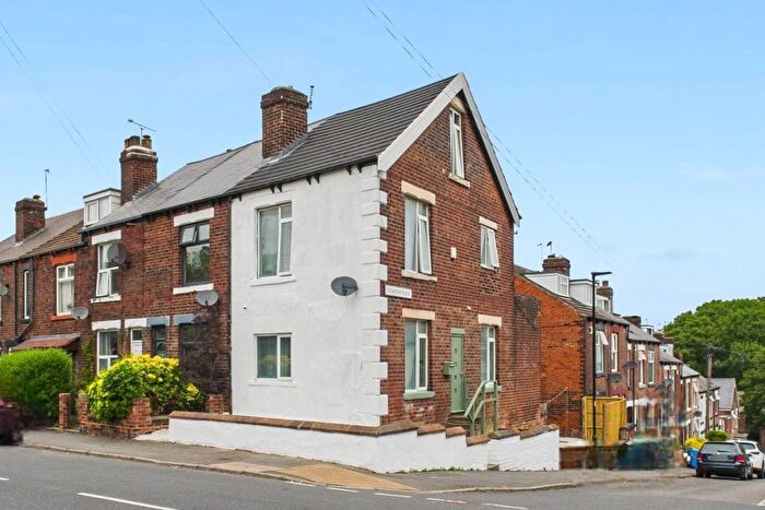 3 Bedroom End Of Terrace House For Sale In Norton Lees Road, Meersbrook, S8