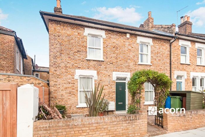 3 Bedroom End Of Terrace House To Rent In Cornflower Terrace London, SE22