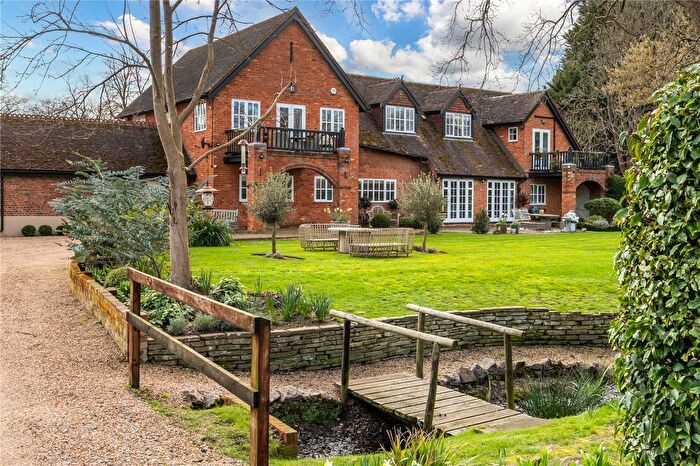 4 Bedroom Detached House For Sale In Warren Lane, Pyrford, Surrey, GU22