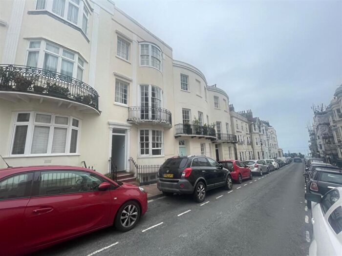 1 Bedroom Flat To Rent In Devonshire Place, Brighton, BN2