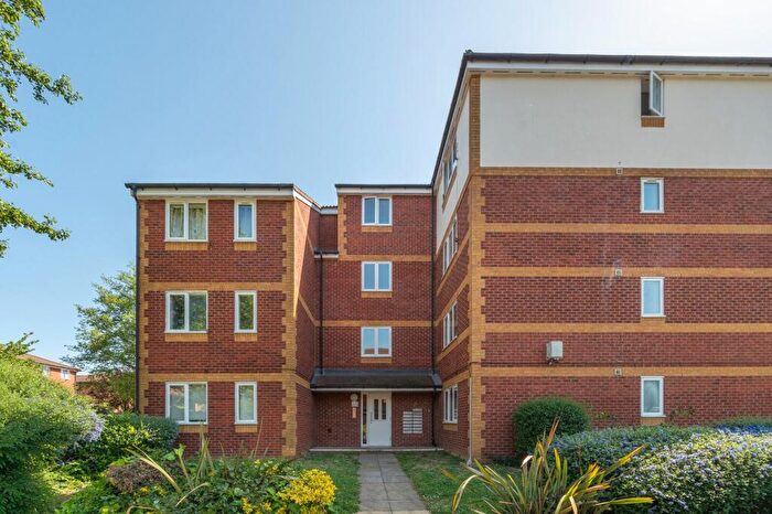 Studio For Sale In Ruston Road, Woolwich, London, SE18