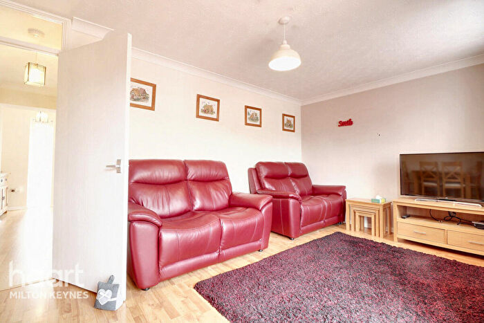 2 Bedroom Bungalow For Sale In Kensington Drive, Great Holm, MK8