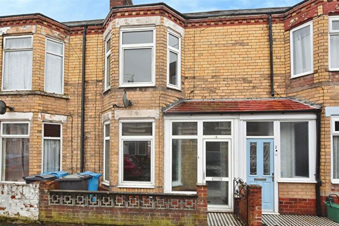 3 Bedroom Terraced House For Sale In Huntingdon Street, Hull, HU4