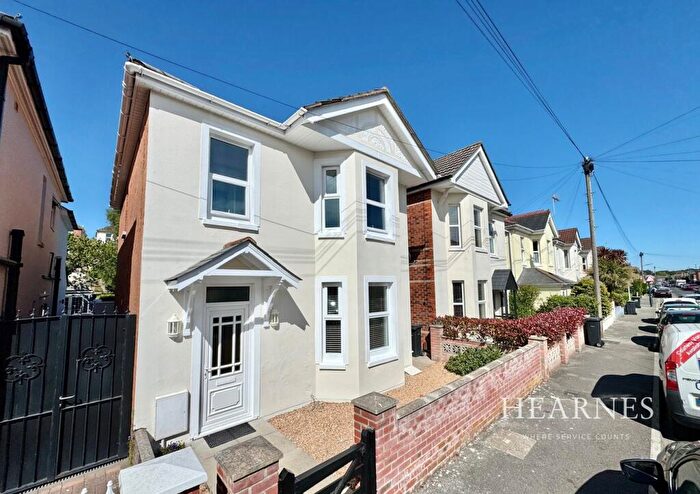 4 Bedroom Detached House For Sale In Green Road, Bournemouth, BH9