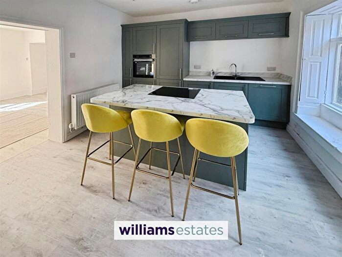 3 Bedroom House For Sale In Well Street, Ruthin, LL15