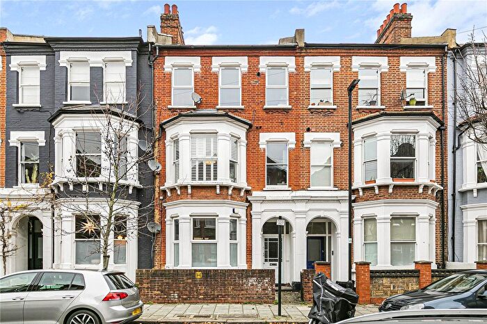 2 Bedroom Flat For Sale In Trent Road, London, SW2