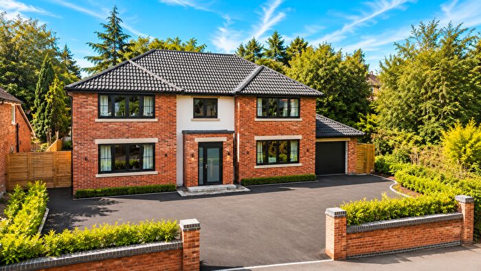5 Bedroom Detached House For Sale In Hall Grove, Tytherington, SK10
