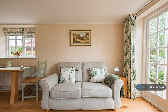 1 Bedroom Semi-Detached House To Rent In Plum Pudding Lane, Dargate, Faversham, ME13