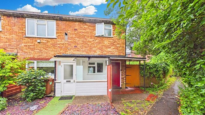 1 Bedroom Maisonette For Sale In Highview Close, Potters Bar, EN6