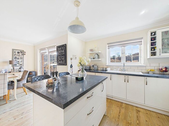 4 Bedroom Town House For Sale In Beech Tree Crescent, Blaina, NP13