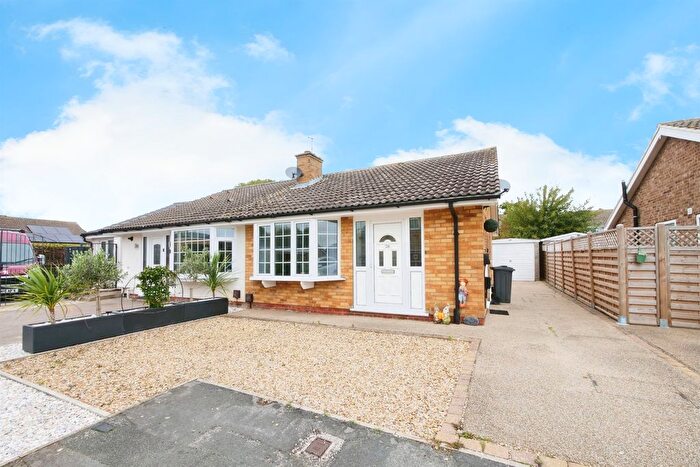 2 Bedroom Semi-Detached Bungalow For Sale In Minster View, Wigginton, York, YO32