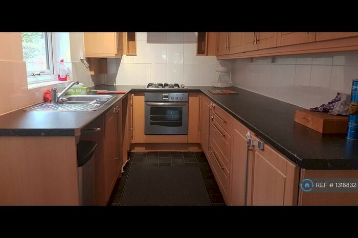 2 Bedroom Terraced House To Rent In Werrington Road, Stoke-On-Trent, ST2