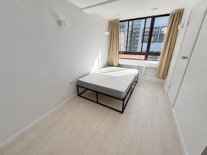 Studio To Rent In College Road, Harrow, HA1