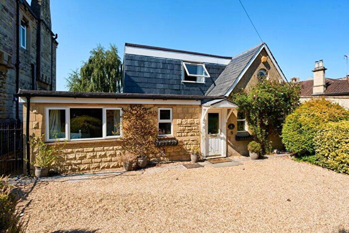 3 Bedroom House To Rent In Bathampton Lane, Bath, BA2