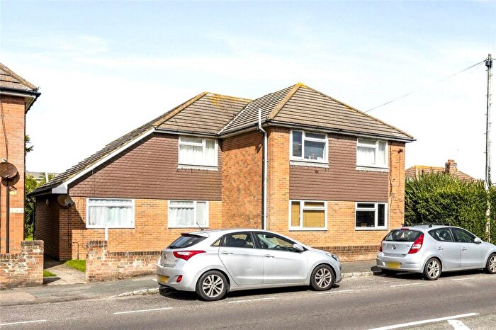 1 Bedroom Flat To Rent In Brighton Road, Lancing, West Sussex, BN15