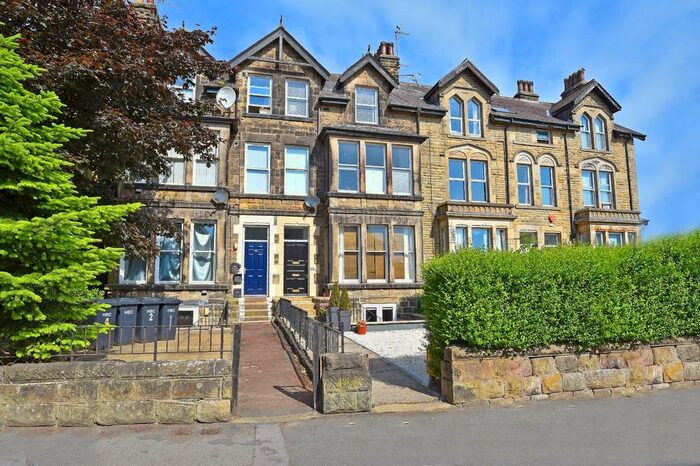 2 Bedroom Apartment To Rent In King's Road, Harrogate, HG1